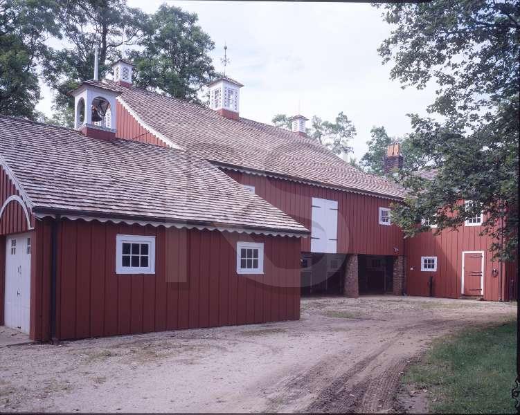 Bark Barn, Bayonet Farm