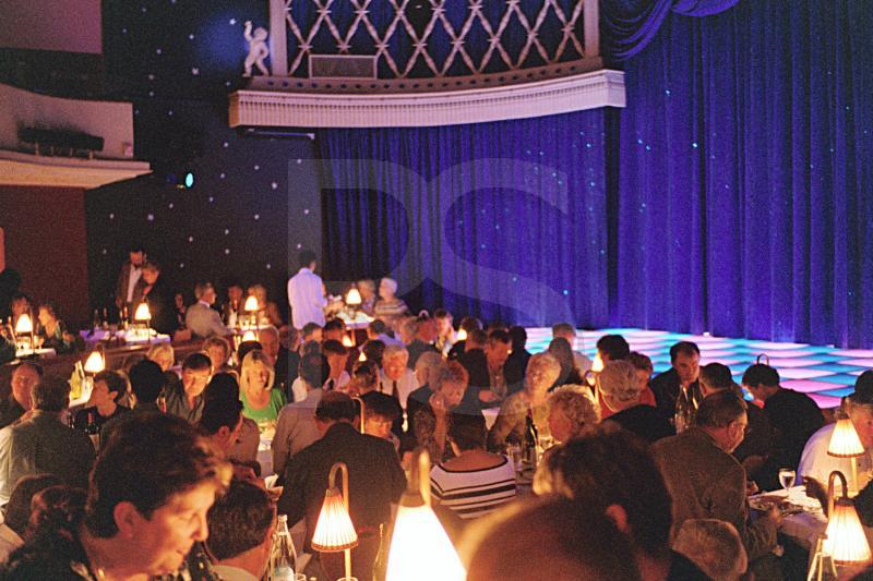 Caberet Dinner