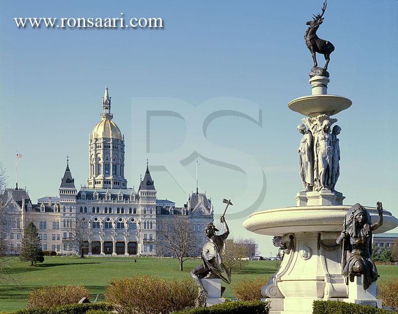 Corning Fountain and Connecticut State Capitol Building