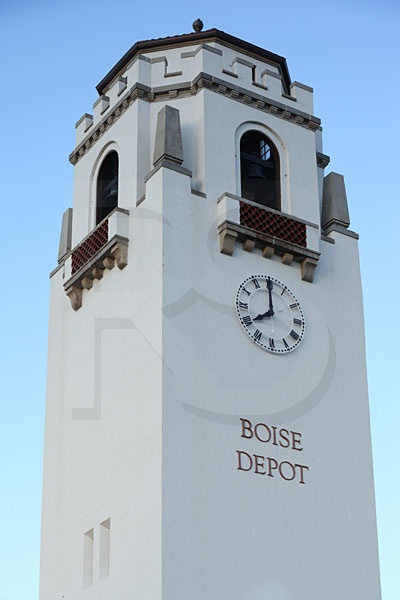 8:00 In Boise