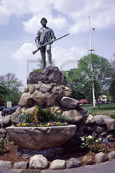 Minuteman Statue