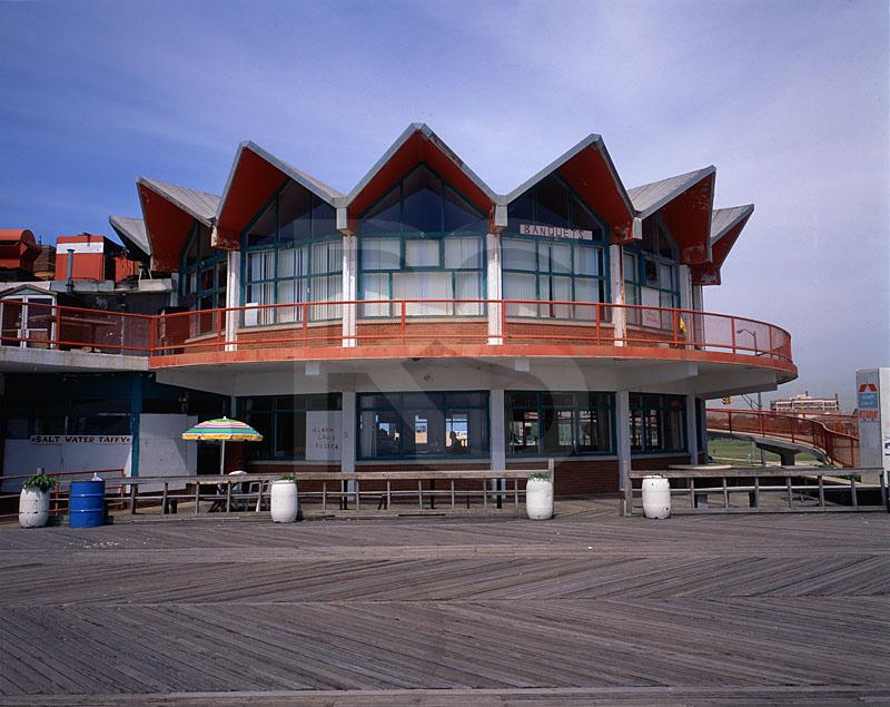 Howard Johnson Restaurant