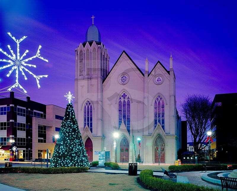 Monument Square and Holiday Decorations 1