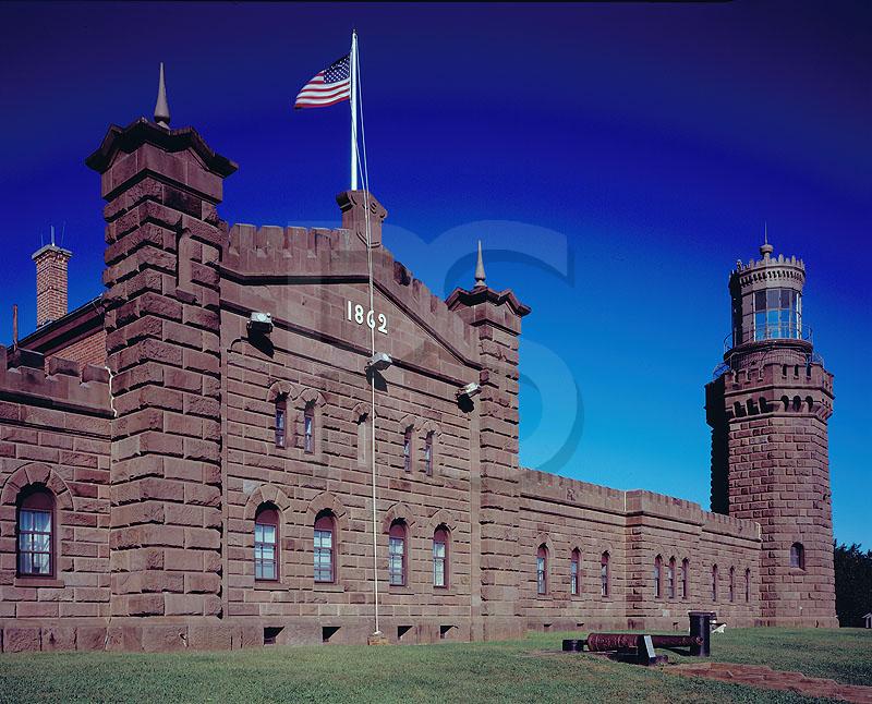 Twin Lights, Right Side