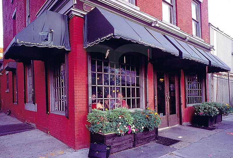 Landmark Tavern Exterior