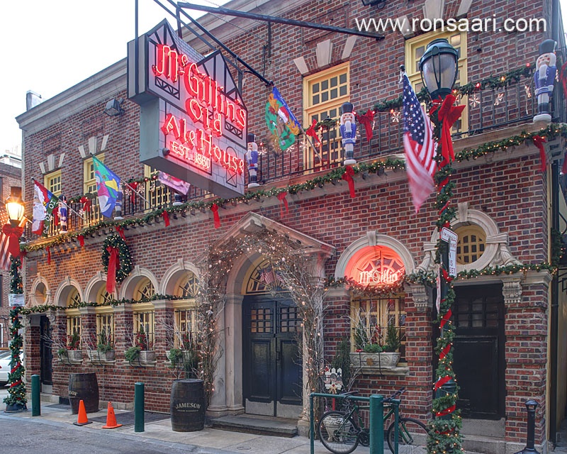 McGillins Old Ale House With Holiday Decorations