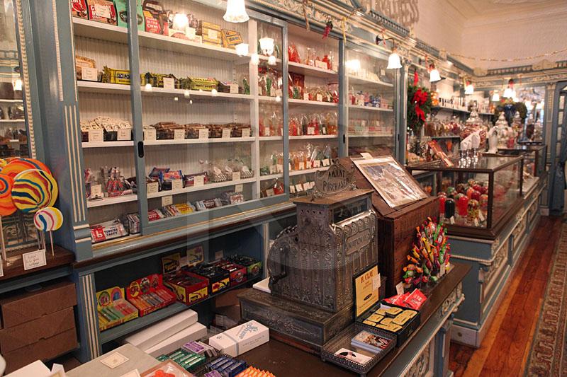Shanes Candies Interior 2