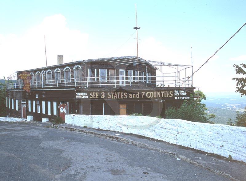 Ship Hotel, Lincoln Highway