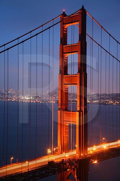 golden gate bridge. Golden Gate Bridge, North