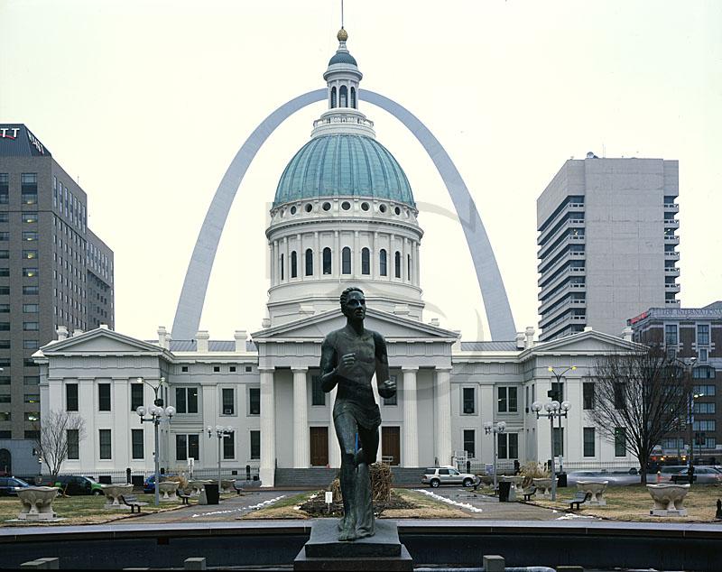 Old Courthouse and Gateway Arch,