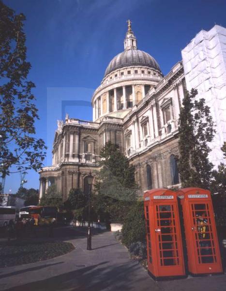 St. Pauls Cathedral, Exterior 1