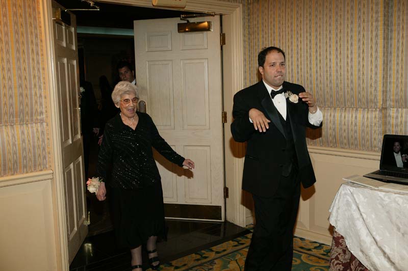 AllisonAndJordan0250.jpg