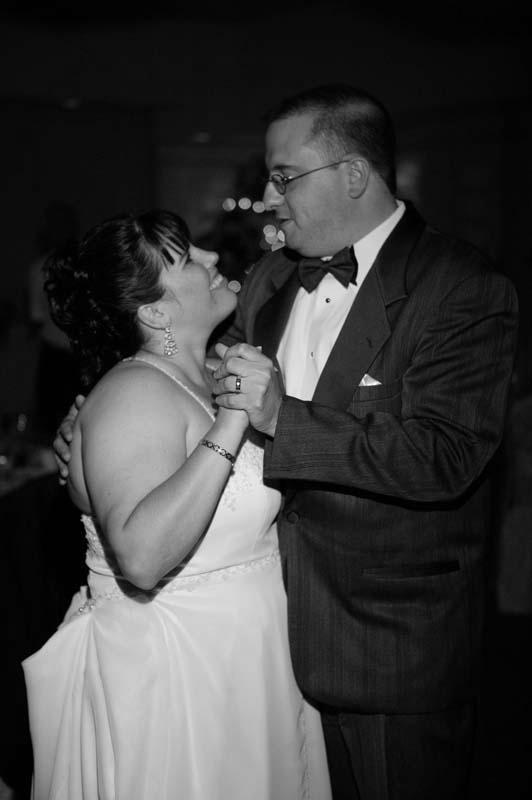 AngelaAndBill_BW0335.jpg